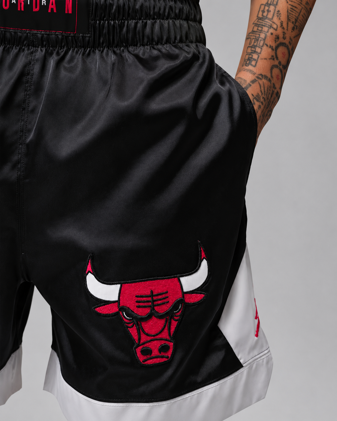 JORDAN DIAMOND SATIN CHICAGO BULLS BLACK