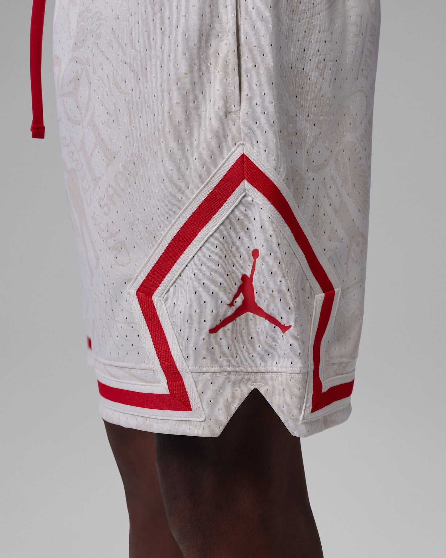 SHORT JORDAN DIAMOND ICE CREAM