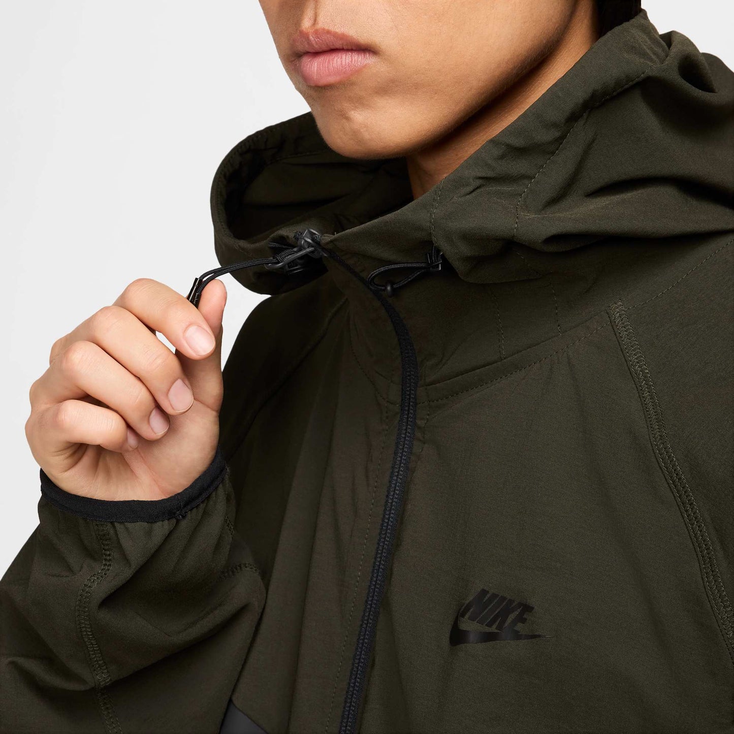 CASACA NIKE TECH OLIVO