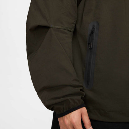 CASACA NIKE TECH OLIVO