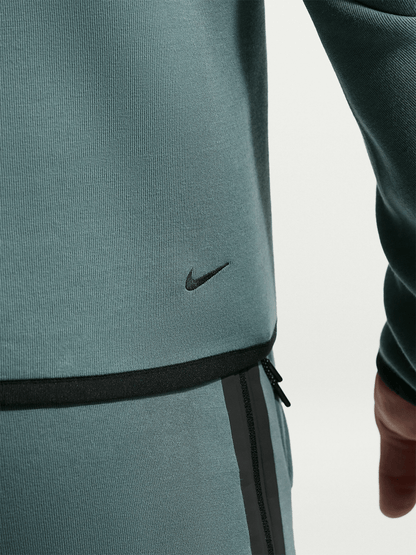 CONJUNTO NIKE TECH GREEN CEMENT