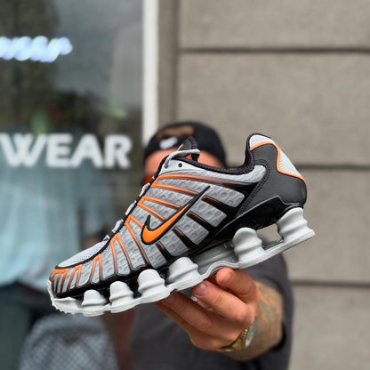 NIKE SHOX TL BRIGHT MANDARIN / GREY