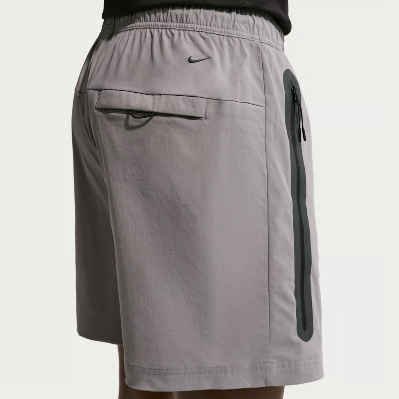 SHORT NIKE TECH WOVEN GRIS