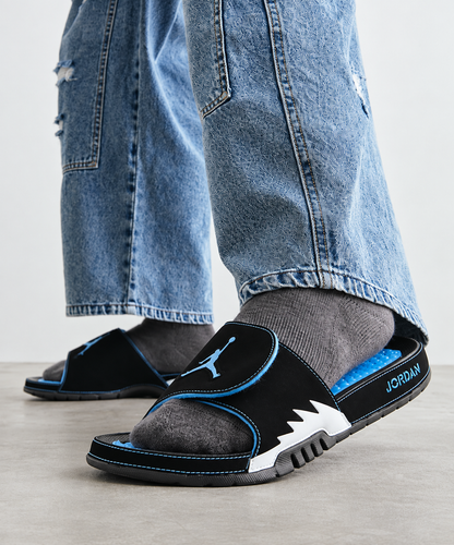 JORDAN HYDRO RETRO 5 UNIVERSITY BLUE