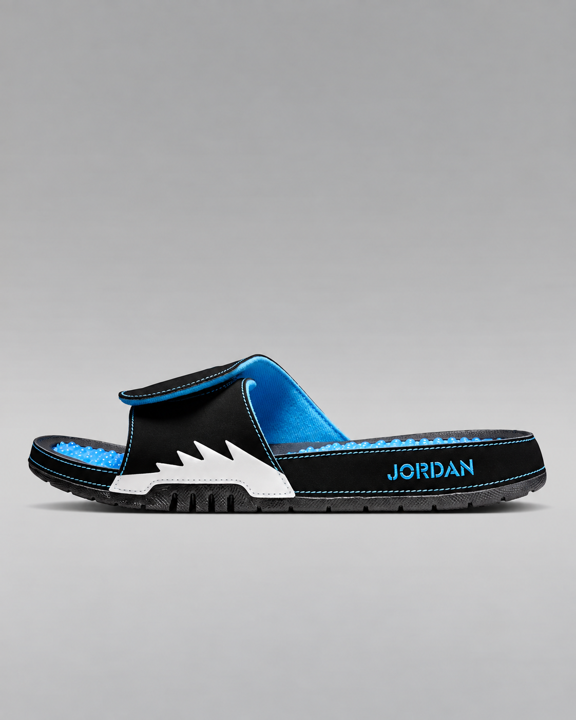 JORDAN HYDRO RETRO 5 UNIVERSITY BLUE