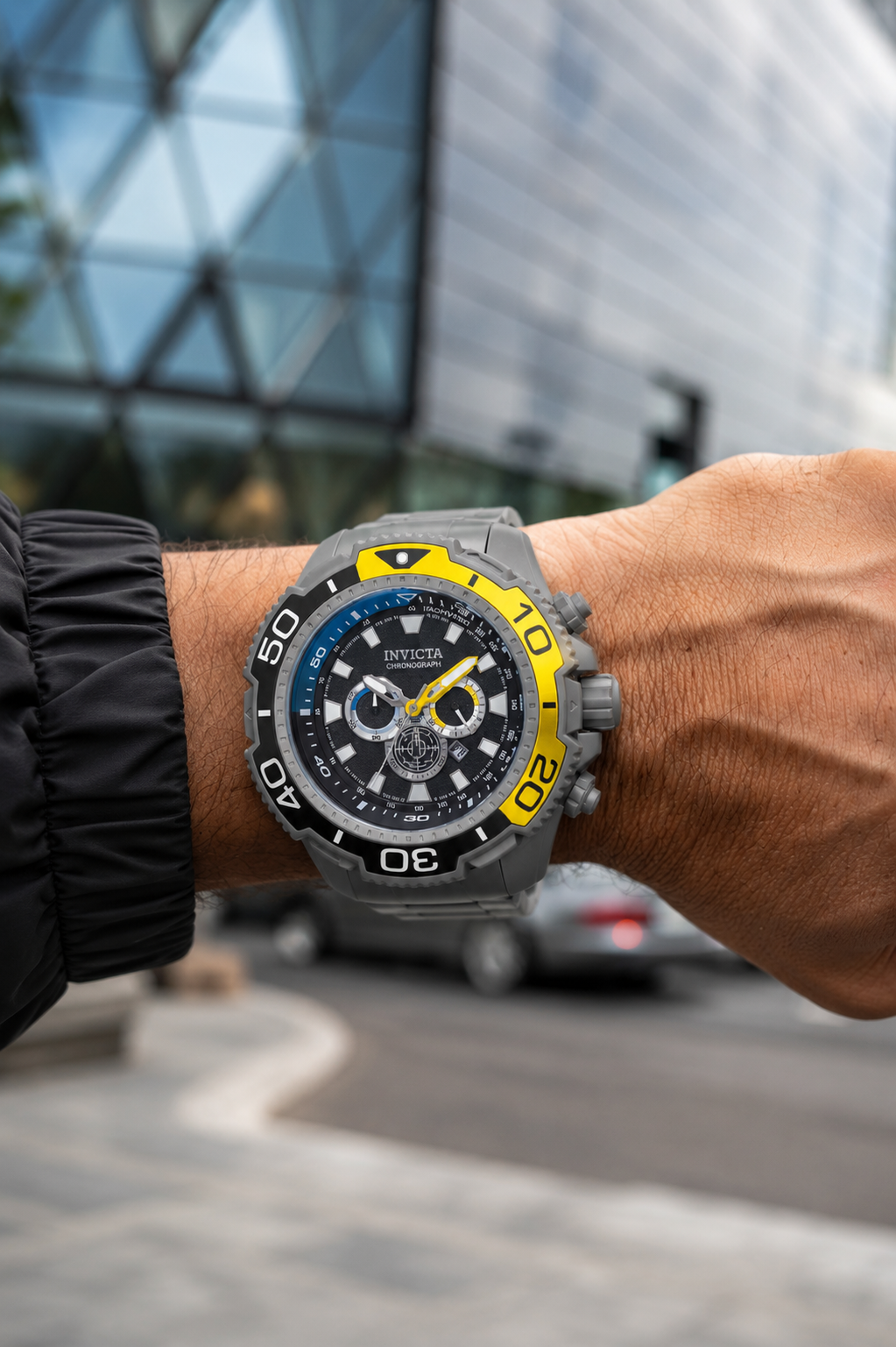 INVICTA TITANIUM YELLOW