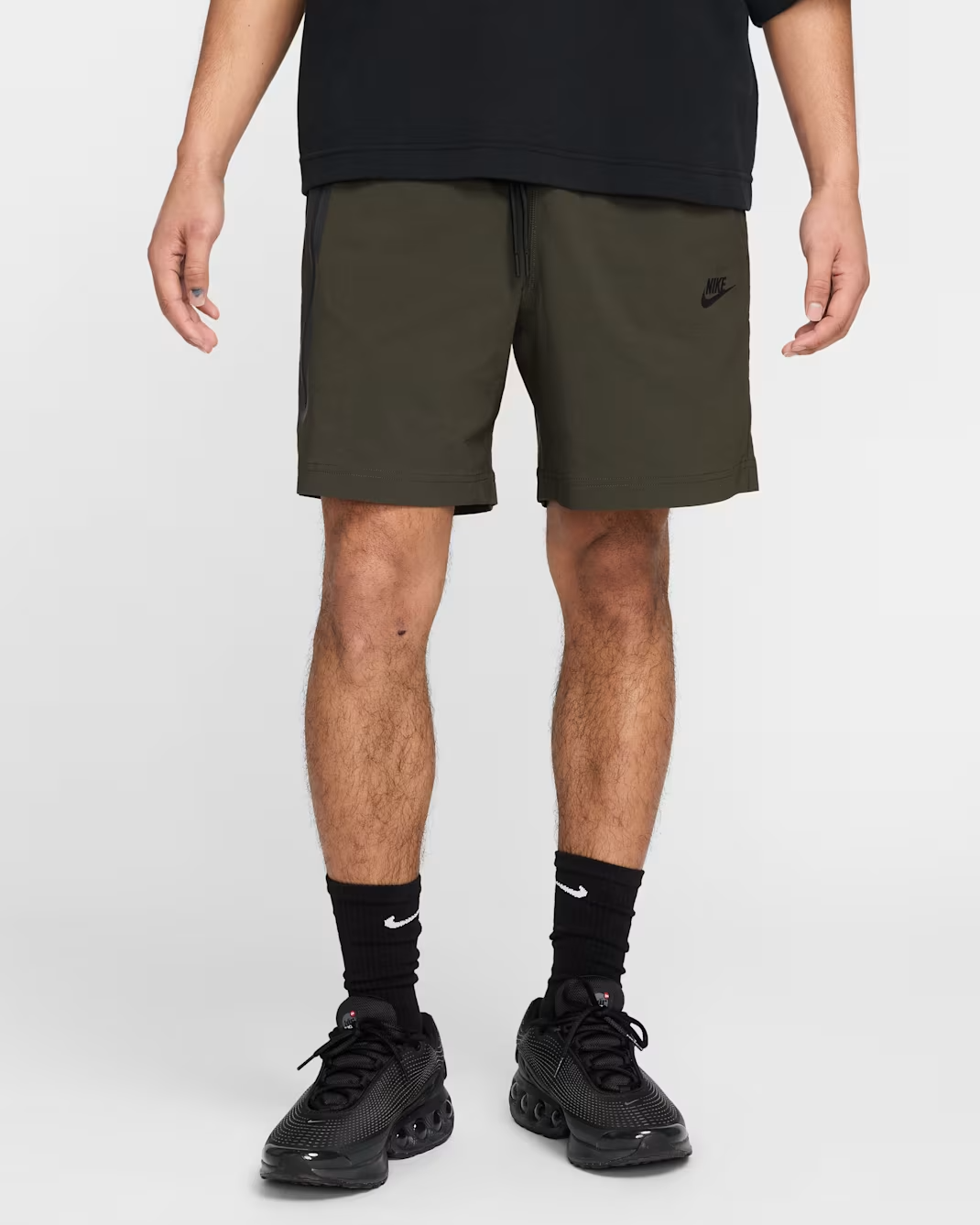 NIKE TECH WOVEN 2025