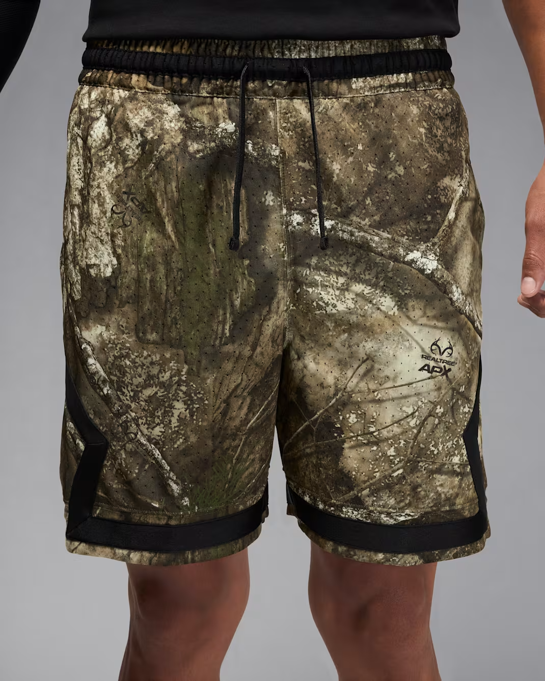 SHORT JORDAN DIAMOND REALTREE