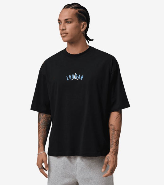 JORDAN BLACK SLEEVE CREW