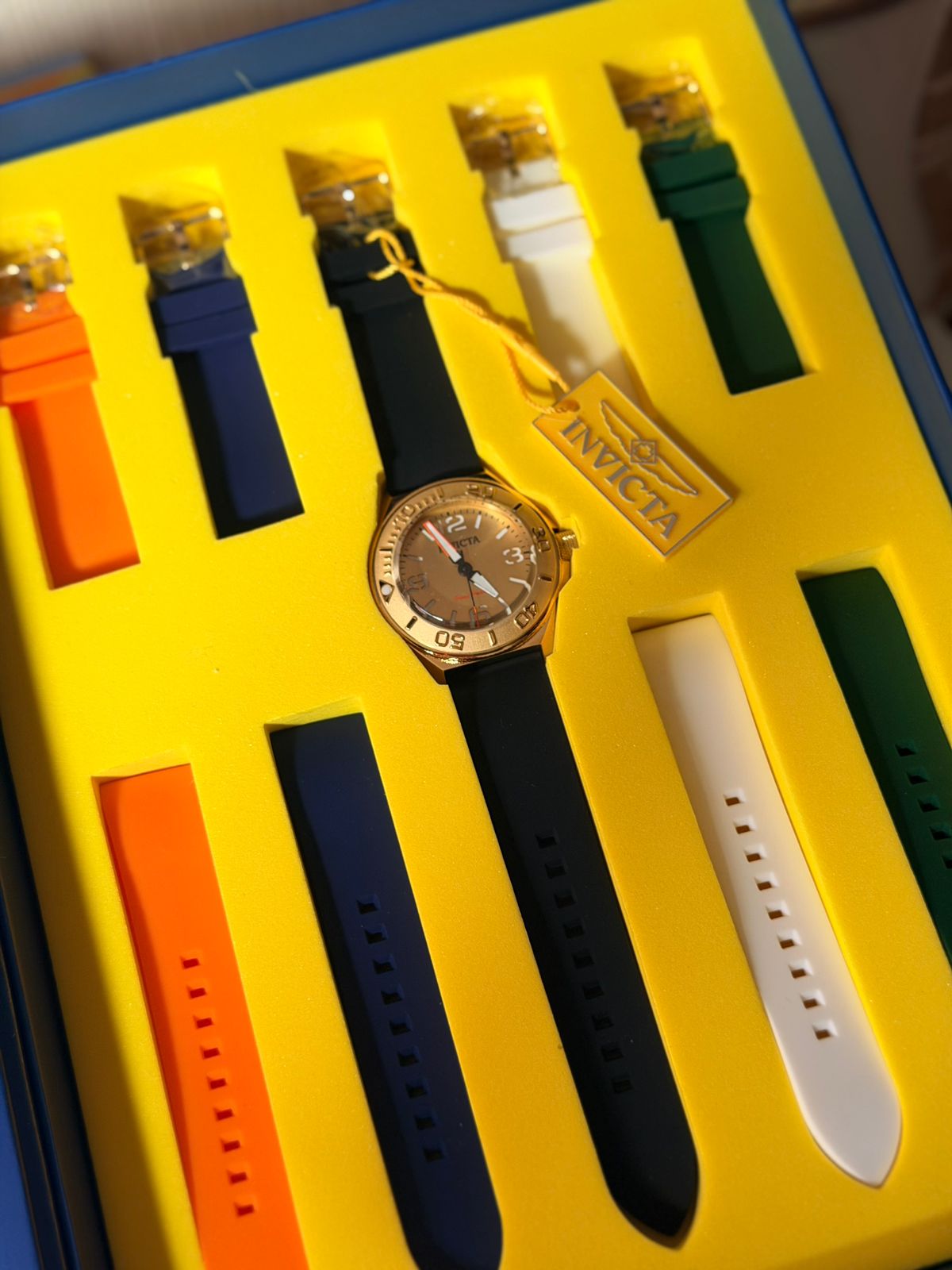 INVICTA OCEAN PREDATOR