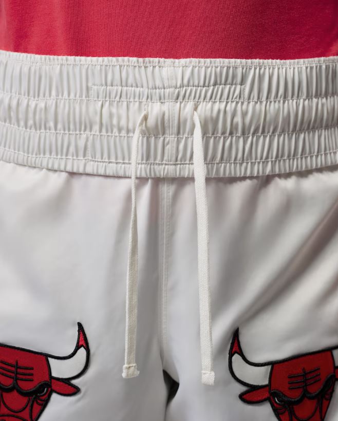 JORDAN DIAMOND SATIN CHICAGO BULLS WHITE