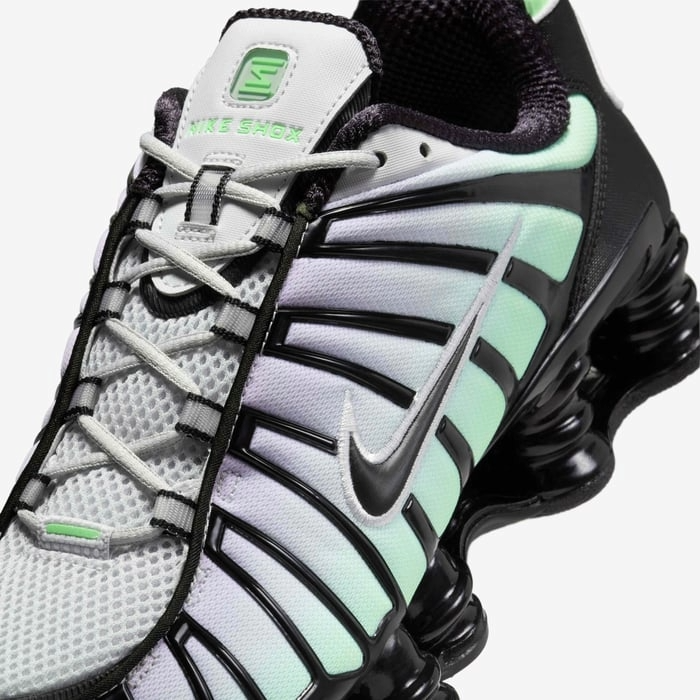 NIKE SHOX TL