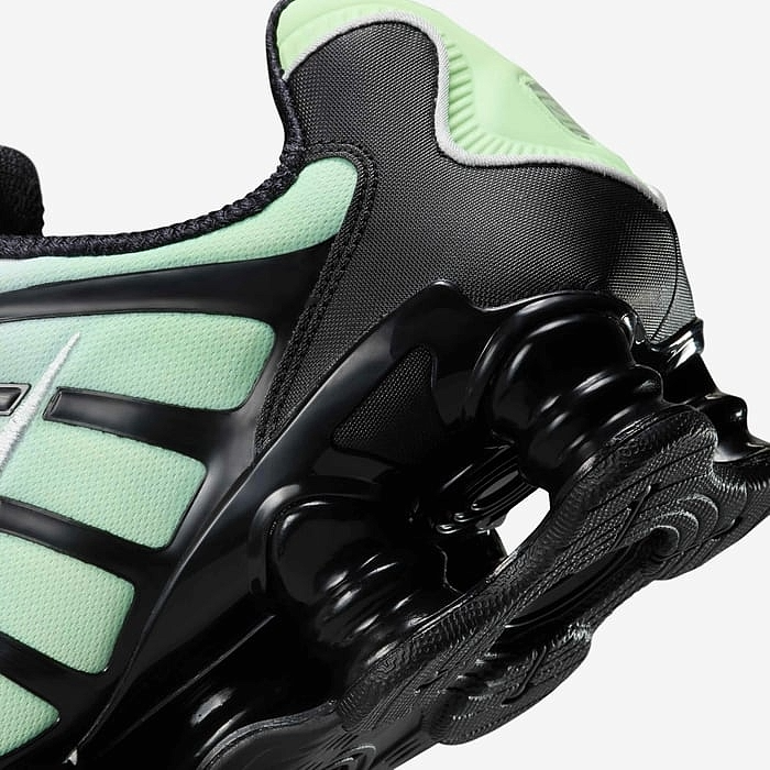 NIKE SHOX TL
