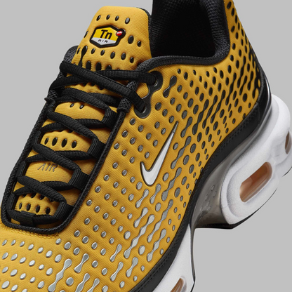 NIKE AIR MAX PLUS VII