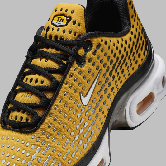 NIKE AIR MAX PLUS VII