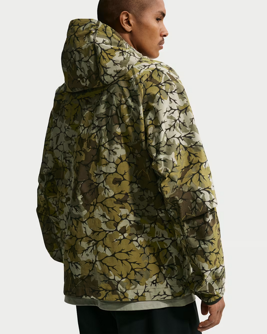 CASACA NIKE TECH CAMUFLADA WINDRUNNER