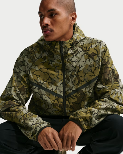 CASACA NIKE TECH CAMUFLADA WINDRUNNER