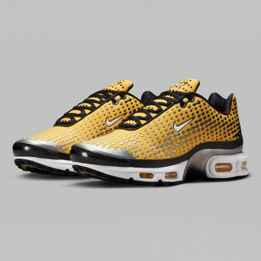 NIKE AIR MAX PLUS VII