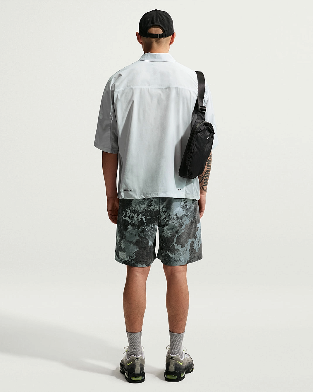 SHORT NIKE TECH 2028