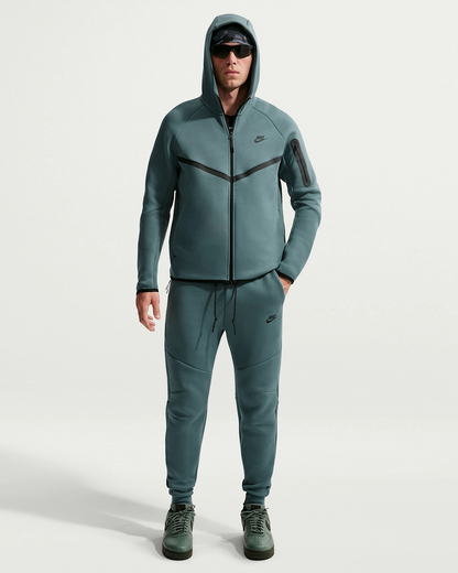 CONJUNTO NIKE TECH GREEN CEMENT