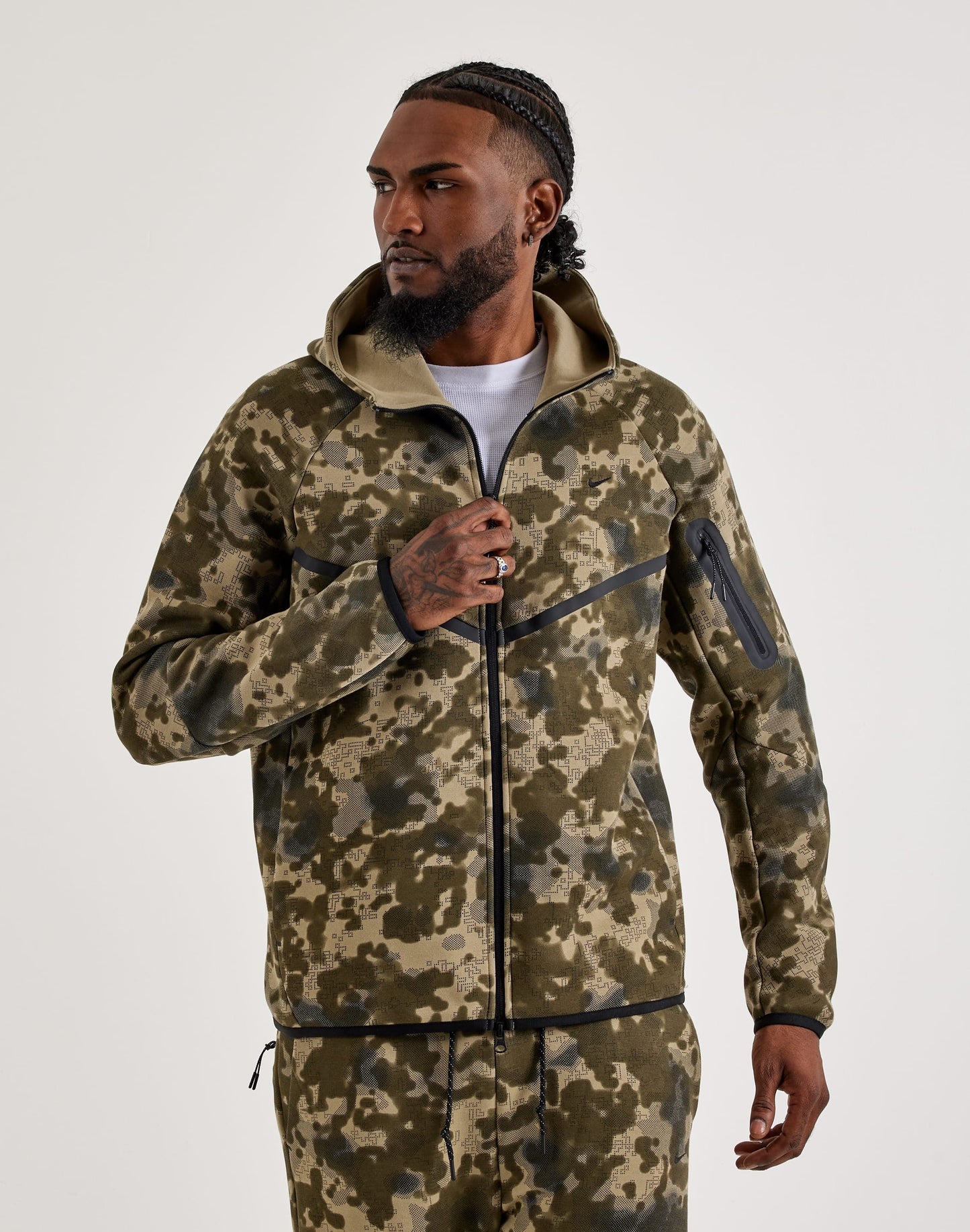 NIKE TECH FLEECE CAMO
