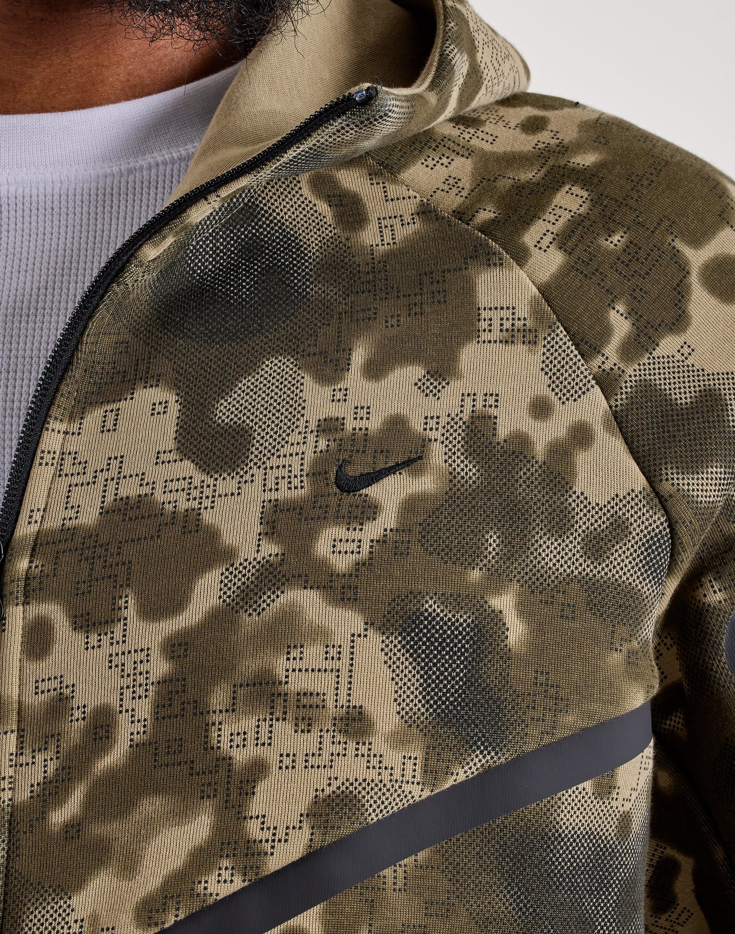 NIKE TECH FLEECE CAMO