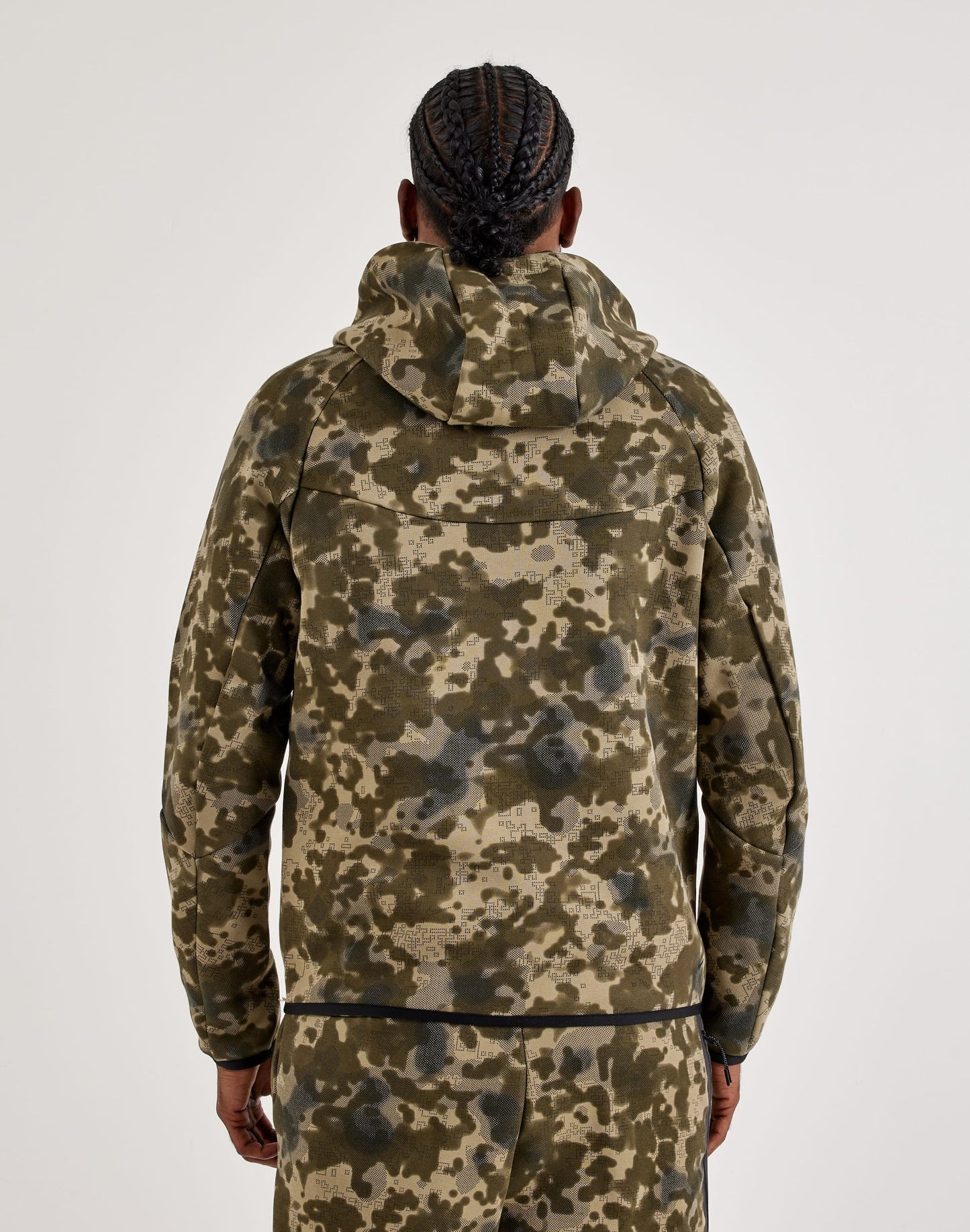 NIKE TECH FLEECE CAMO