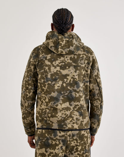 NIKE TECH FLEECE CAMO